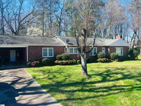 Photo of 205 Cambridge Drive, Clemson, SC 29631 (MLS # 1584079)