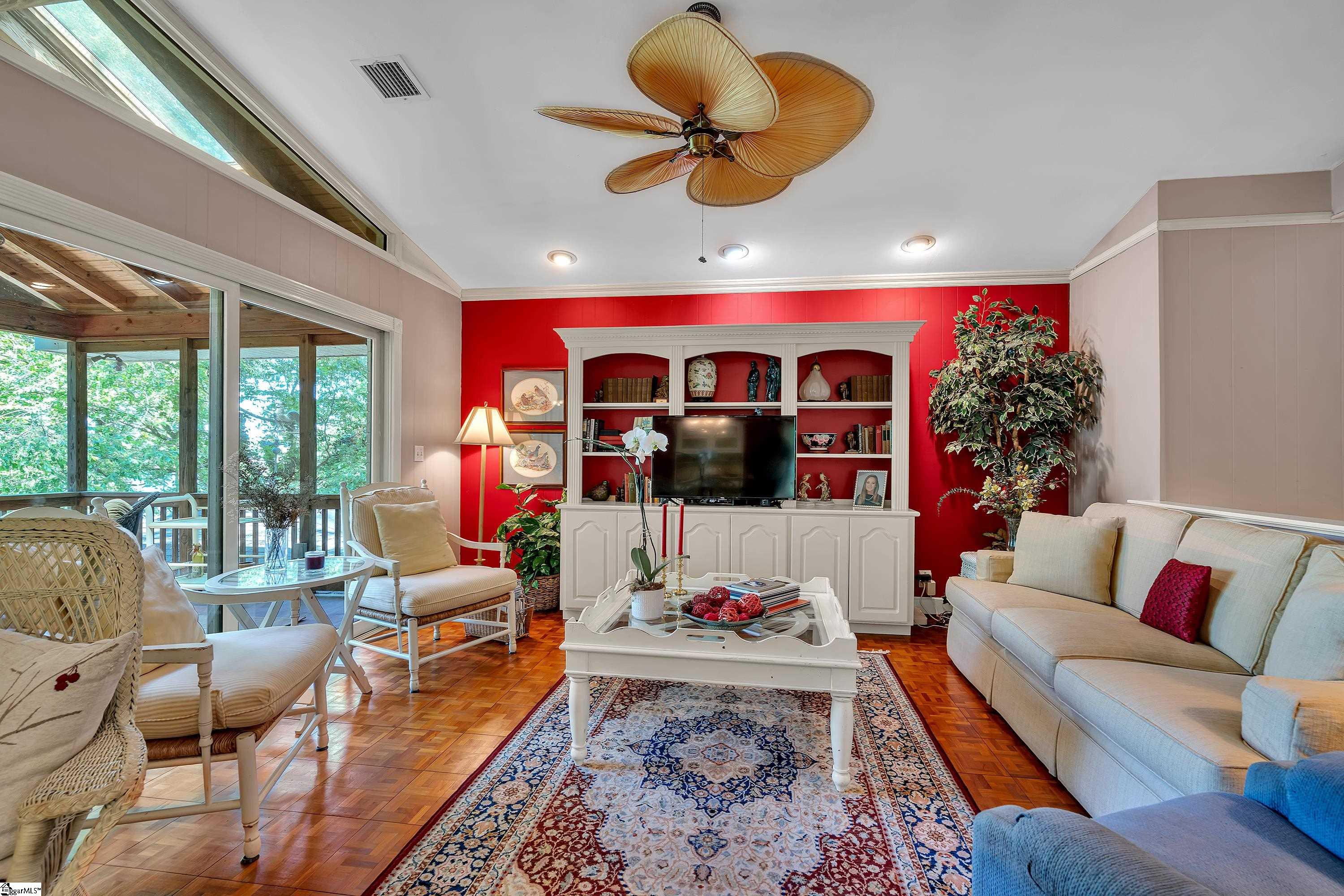 132 Lake Bowen Drive