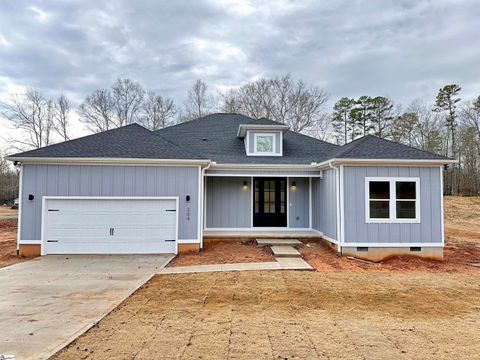 Photo of 209 Chestnut Drive, Belton, SC 29627 (MLS # 1578874)