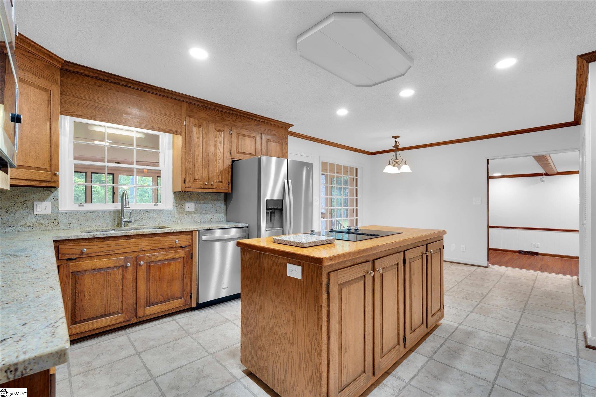 Clinton, South Carolina 29325, United States, 4 Bedrooms Bedrooms, ,3 BathroomsBathrooms,Residential,Active,137187