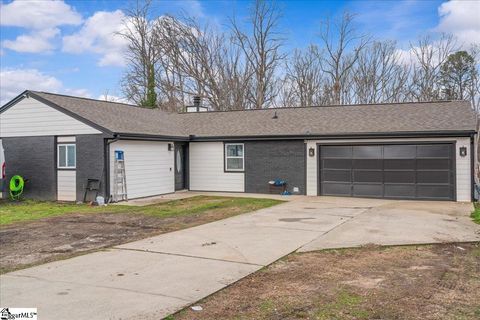 Photo of 3 Ramey Court, Mauldin, SC 29662 (MLS # 1583920)