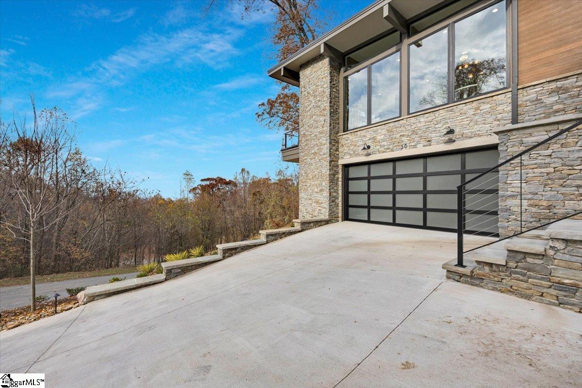 30 Windfaire Pass Court