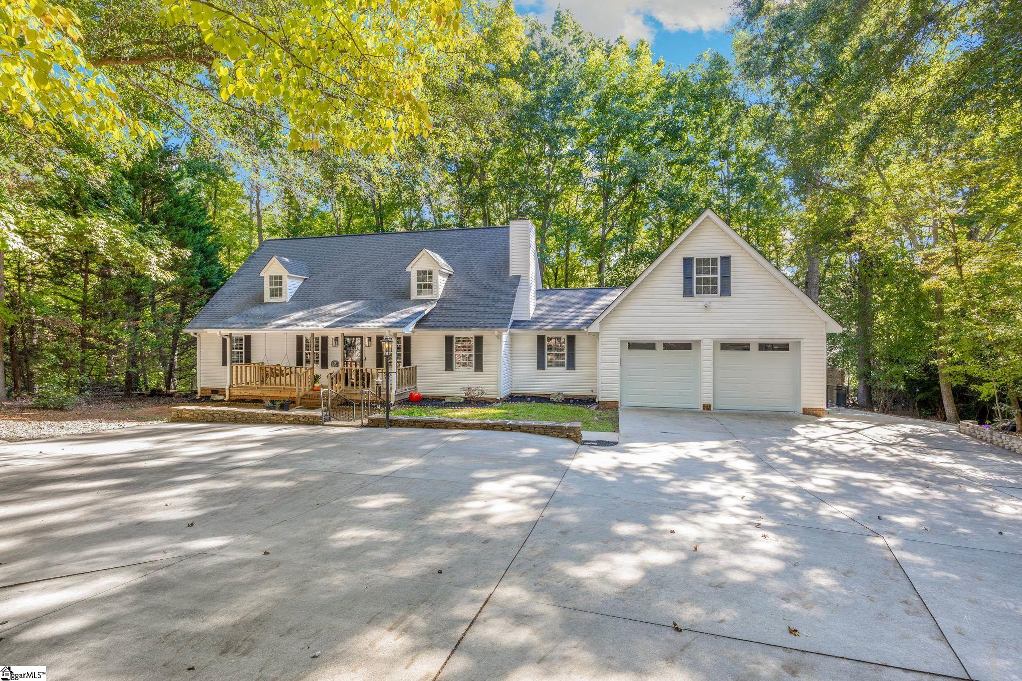 1418 Hunters Trail
