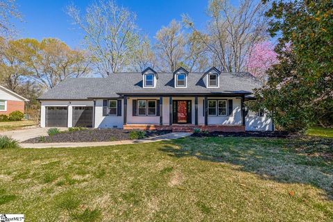 Photo of 201 Rosemary Lane, Greenville, SC 29615 (MLS # 1585751)