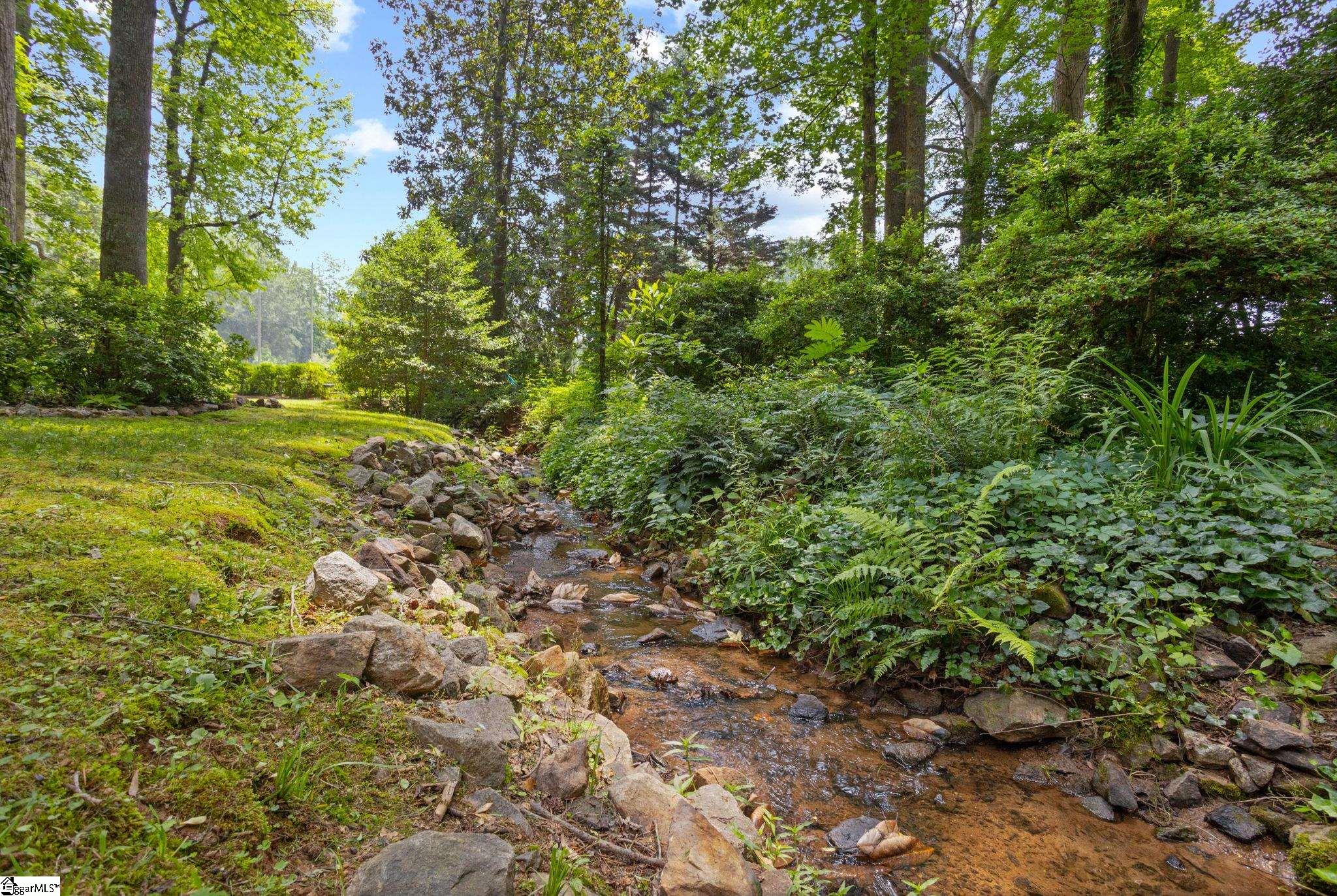 Greenville, South Carolina 29617, United States, 5 Bedrooms Bedrooms, ,4 BathroomsBathrooms,Residential,Active,146644