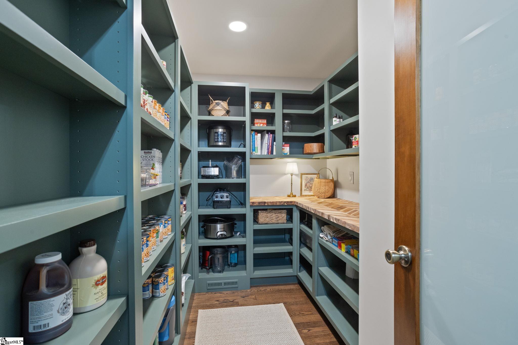 Greenville, South Carolina 29617, United States, 5 Bedrooms Bedrooms, ,4 BathroomsBathrooms,Residential,Active,146644