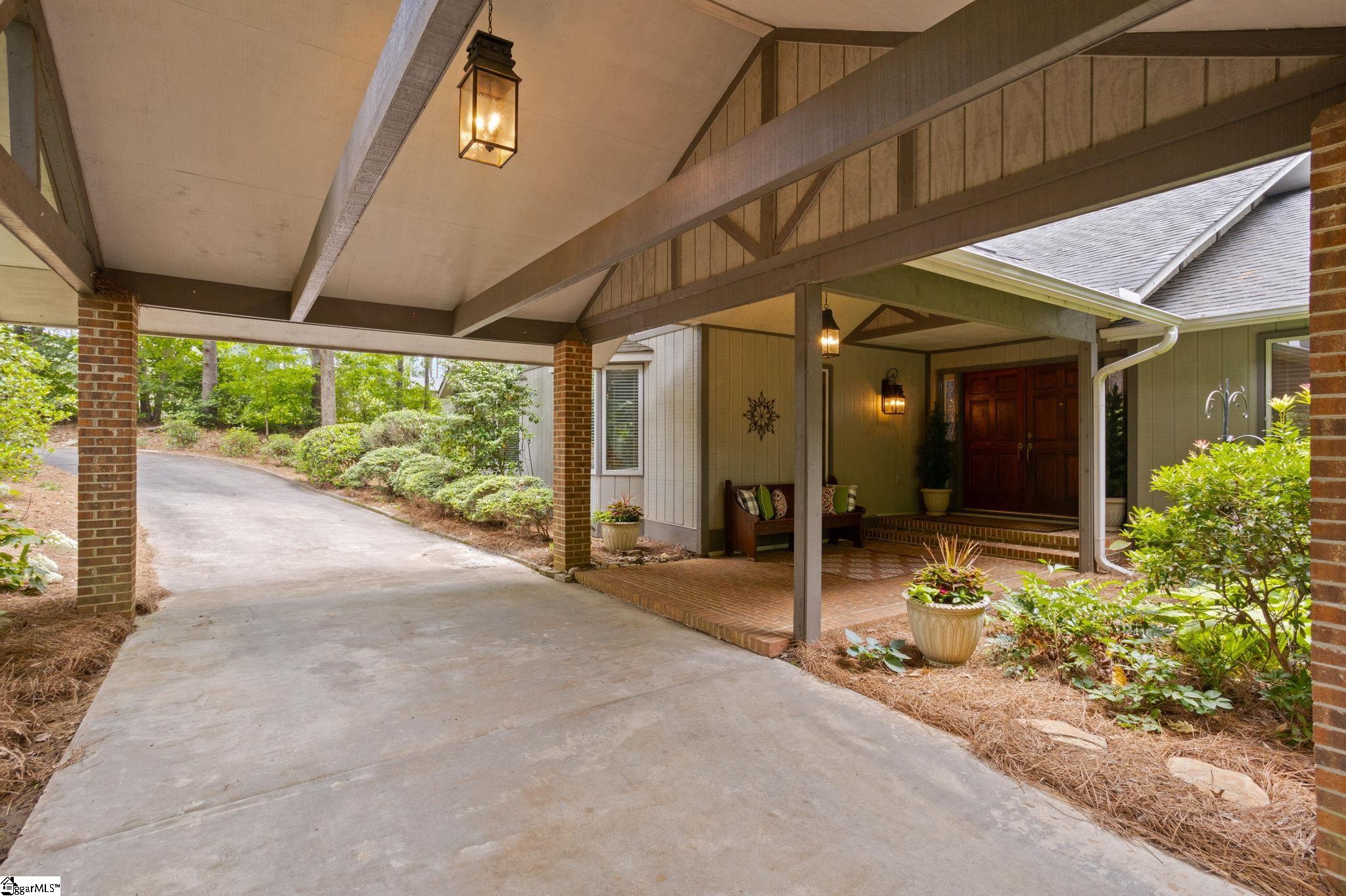 Greenville, South Carolina 29617, United States, 5 Bedrooms Bedrooms, ,4 BathroomsBathrooms,Residential,Active,146644