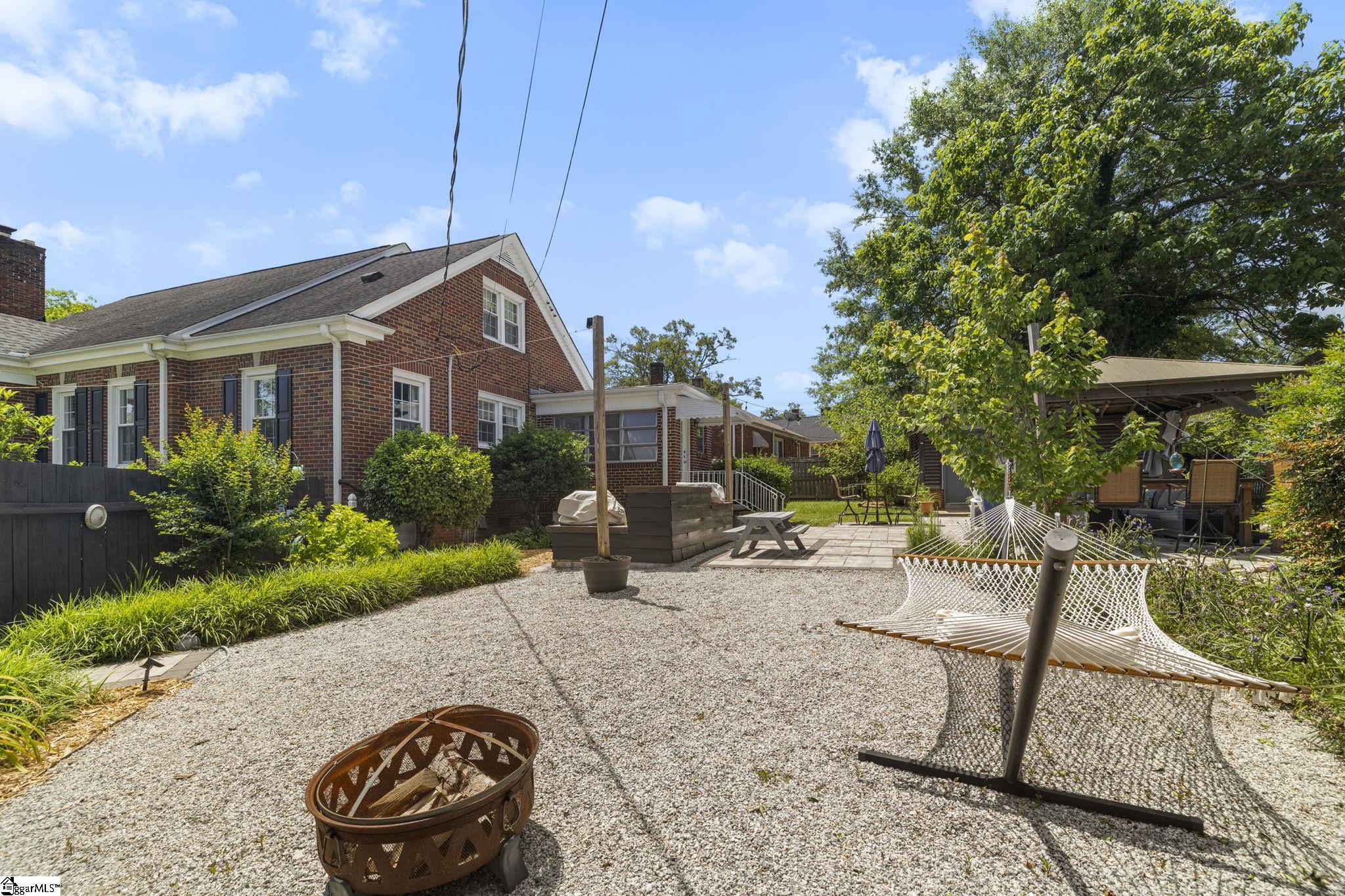 Greer, South Carolina 29650, United States, 4 Bedrooms Bedrooms, ,4 BathroomsBathrooms,Residential,Active,138060