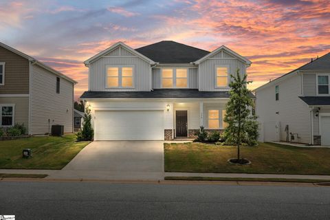 Photo of 338 Pewter Circle, Simpsonville, SC 29680 (MLS # 1571533)
