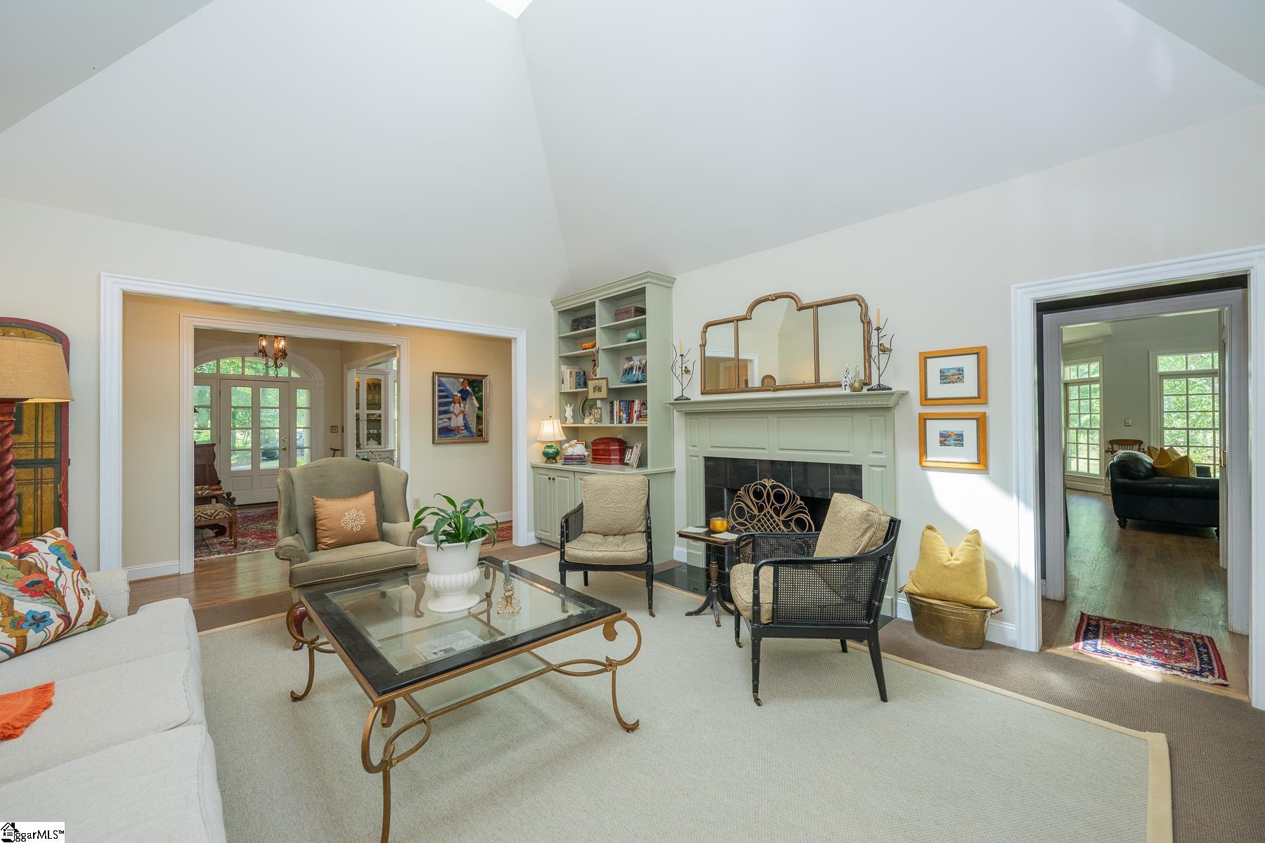 Laurens, South Carolina, 29360, United States, 5 Bedrooms Bedrooms, ,5 BathroomsBathrooms,Residential,Active,1996301
