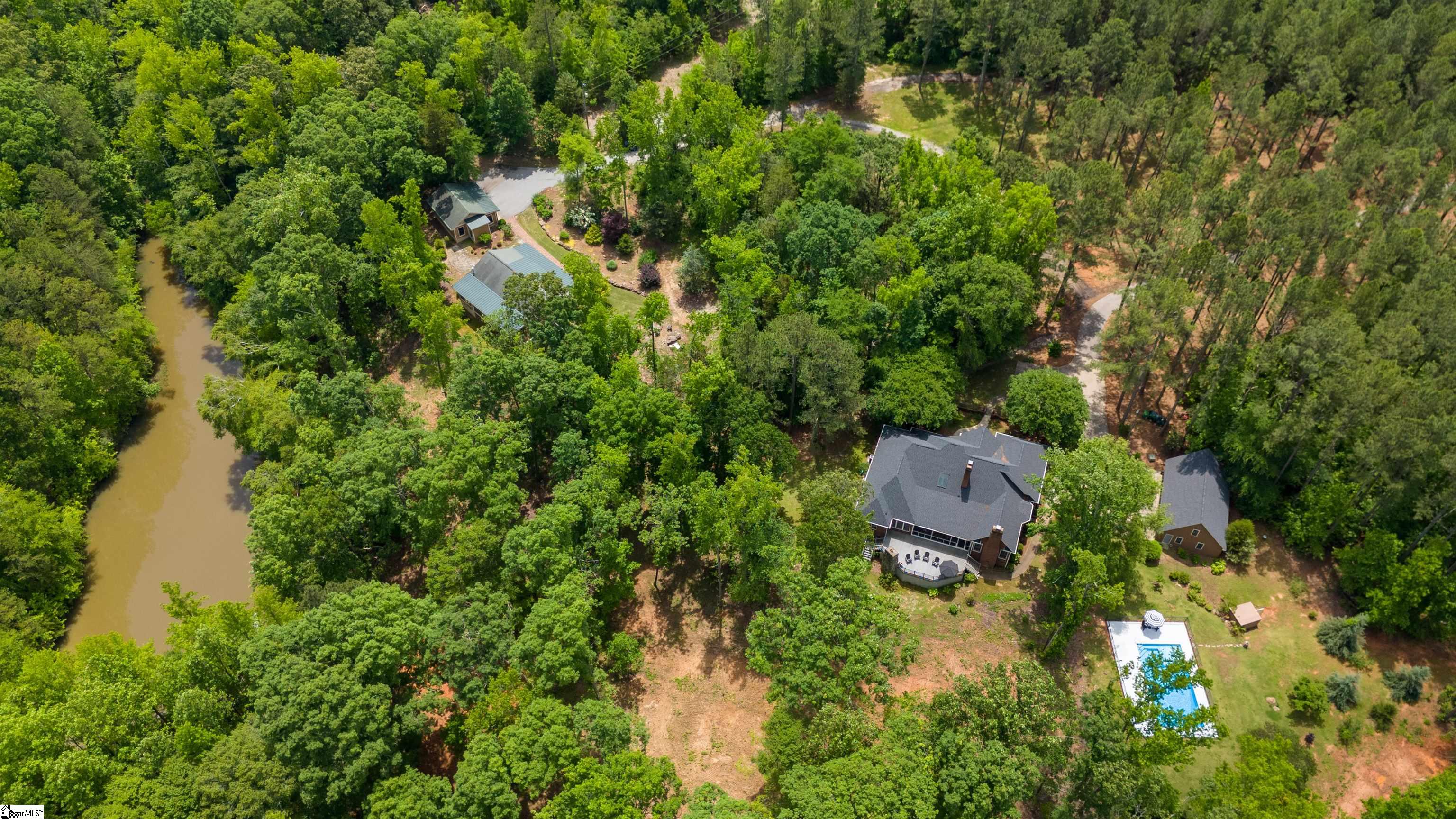 Laurens, South Carolina, 29360, United States, 5 Bedrooms Bedrooms, ,5 BathroomsBathrooms,Residential,Active,1996301
