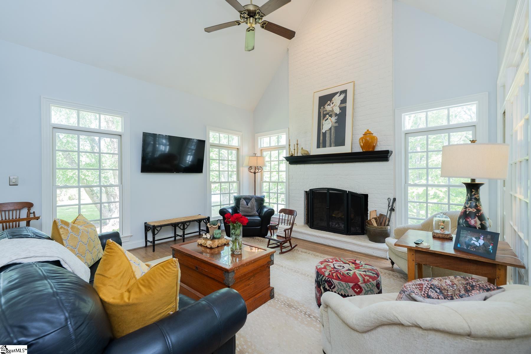 Laurens, South Carolina, 29360, United States, 5 Bedrooms Bedrooms, ,5 BathroomsBathrooms,Residential,Active,1996301