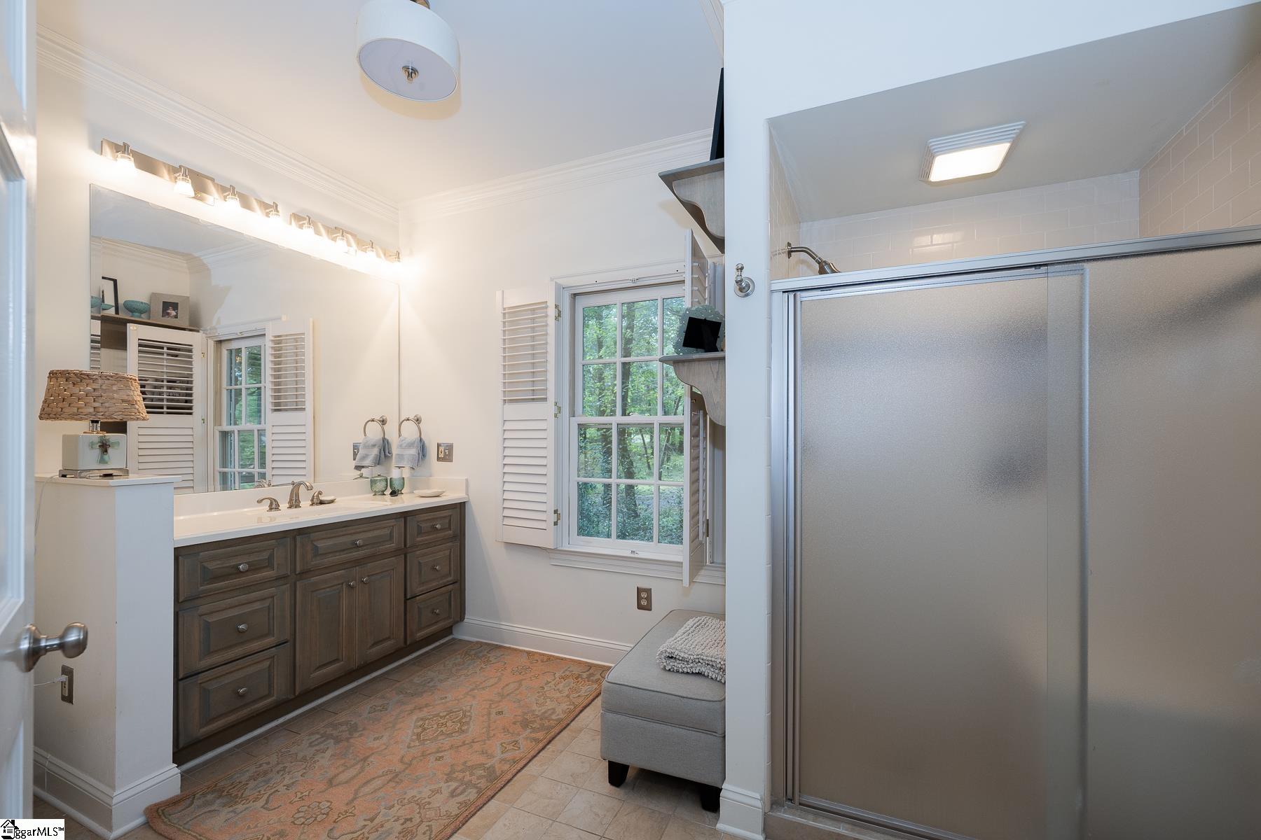 Laurens, South Carolina, 29360, United States, 5 Bedrooms Bedrooms, ,5 BathroomsBathrooms,Residential,Active,1996301