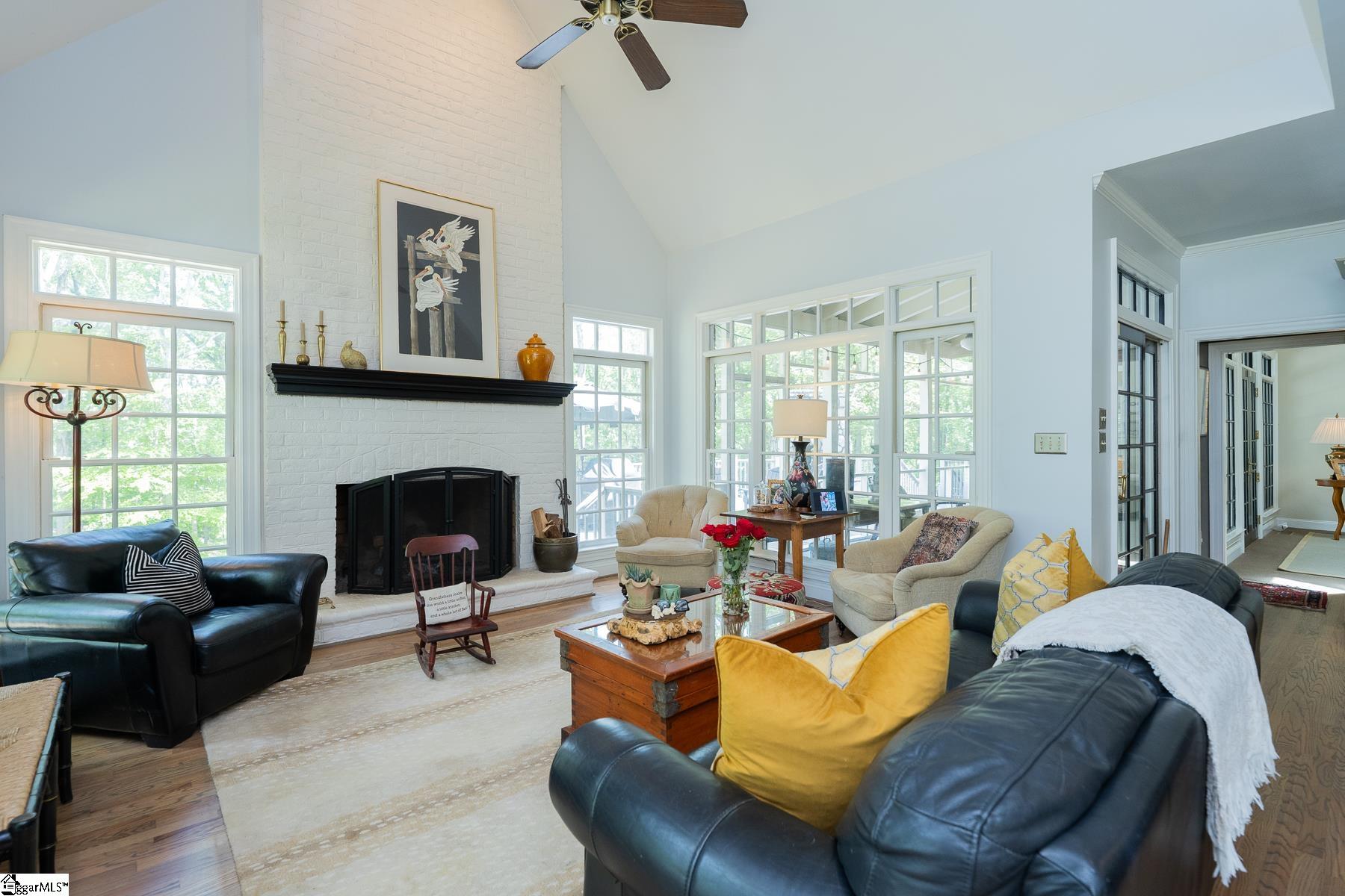 Laurens, South Carolina, 29360, United States, 5 Bedrooms Bedrooms, ,5 BathroomsBathrooms,Residential,Active,1996301