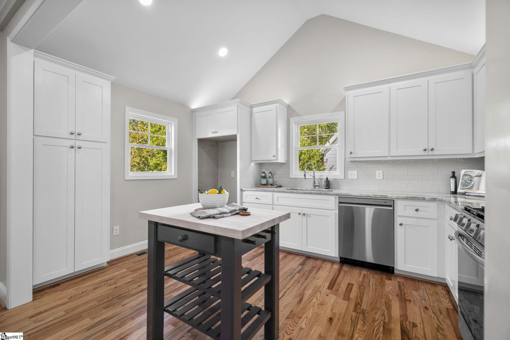 Greer, South Carolina 29650, United States, 3 Bedrooms Bedrooms, ,3 BathroomsBathrooms,Residential,Active,214979