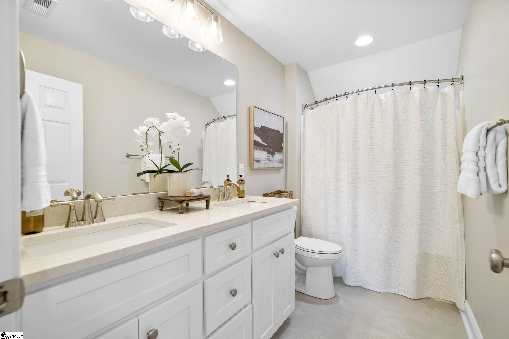 Greer, South Carolina 29650, United States, 3 Bedrooms Bedrooms, ,3 BathroomsBathrooms,Residential,Active,214979