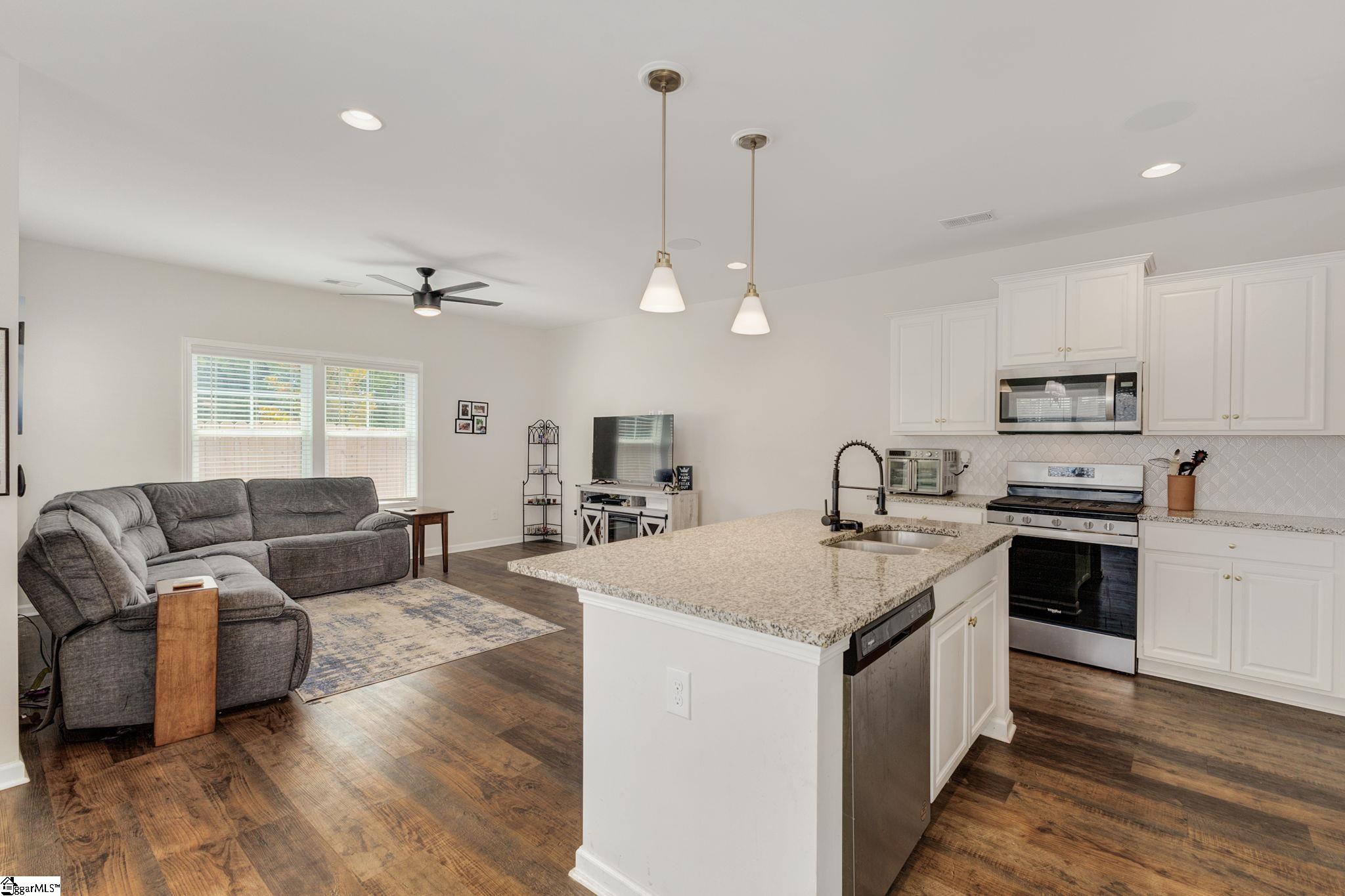 Greer, South Carolina 29650, United States, 3 Bedrooms Bedrooms, ,3 BathroomsBathrooms,Residential,Active,232858