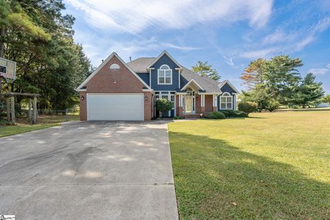 141 N Heron Drive Fountain Inn SC 29644