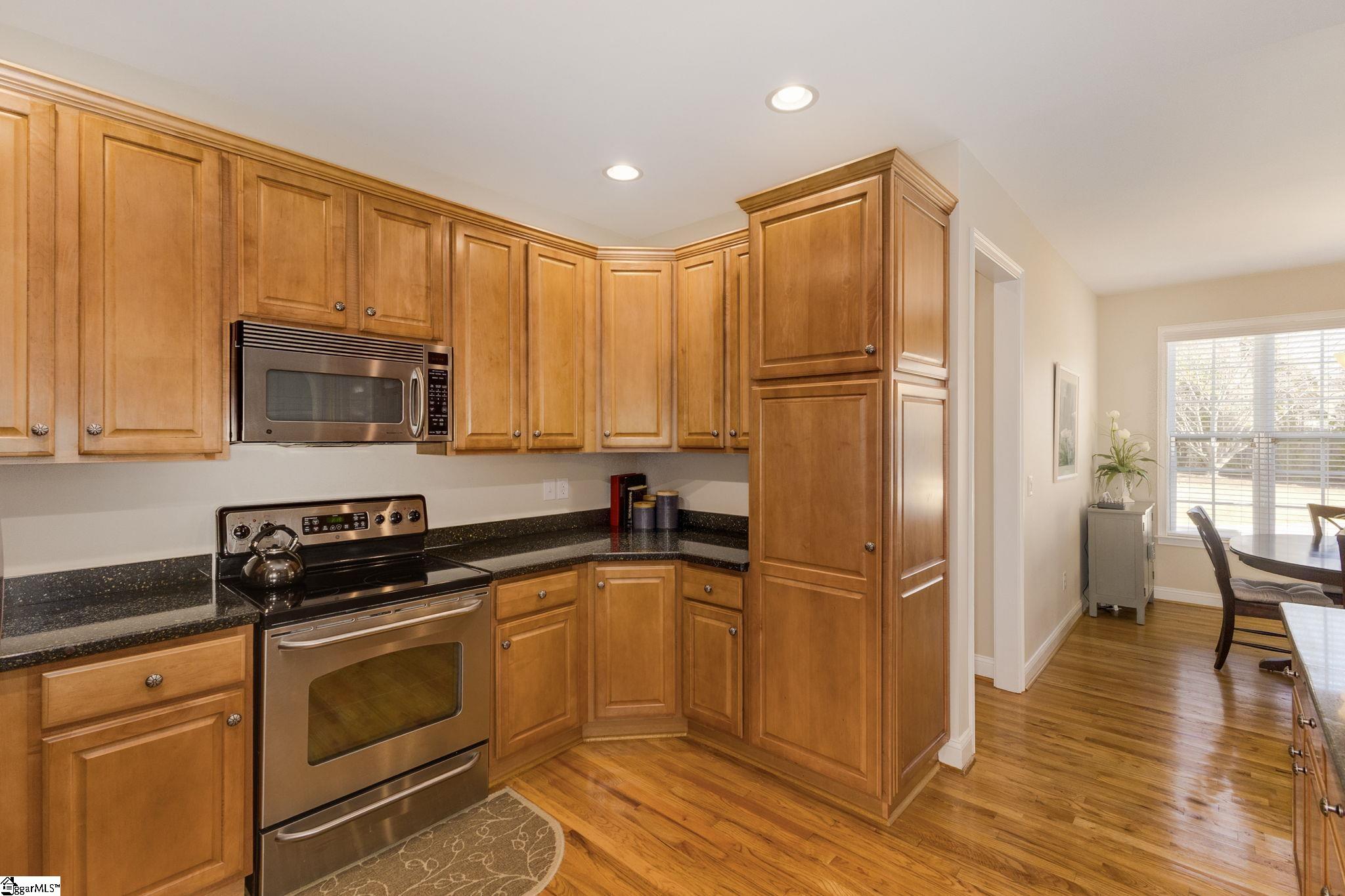 Greer, South Carolina 29650, United States, 3 Bedrooms Bedrooms, ,3 BathroomsBathrooms,Residential,Contingent,78970