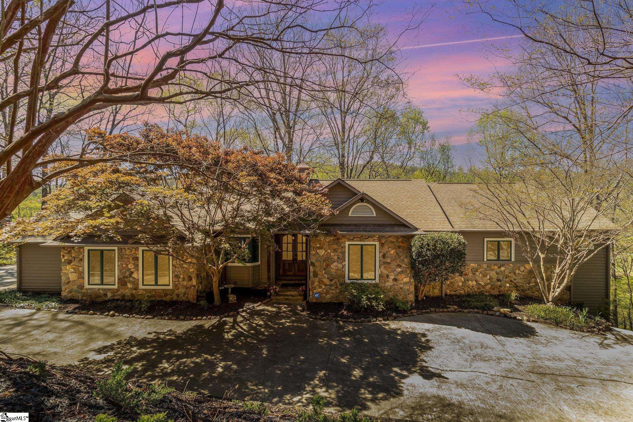 119 Foxboro Road