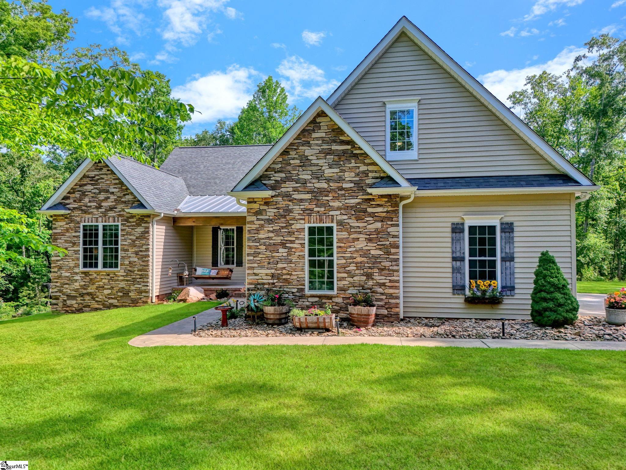 547 Lawrence Bridge Road
