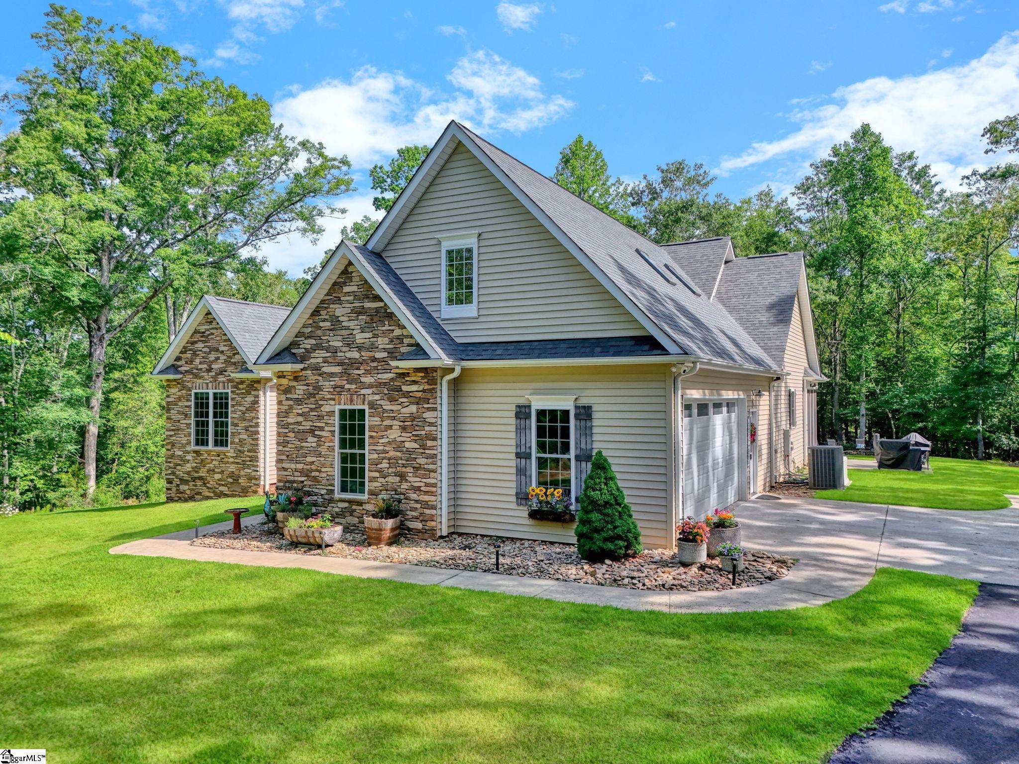 547 Lawrence Bridge Road