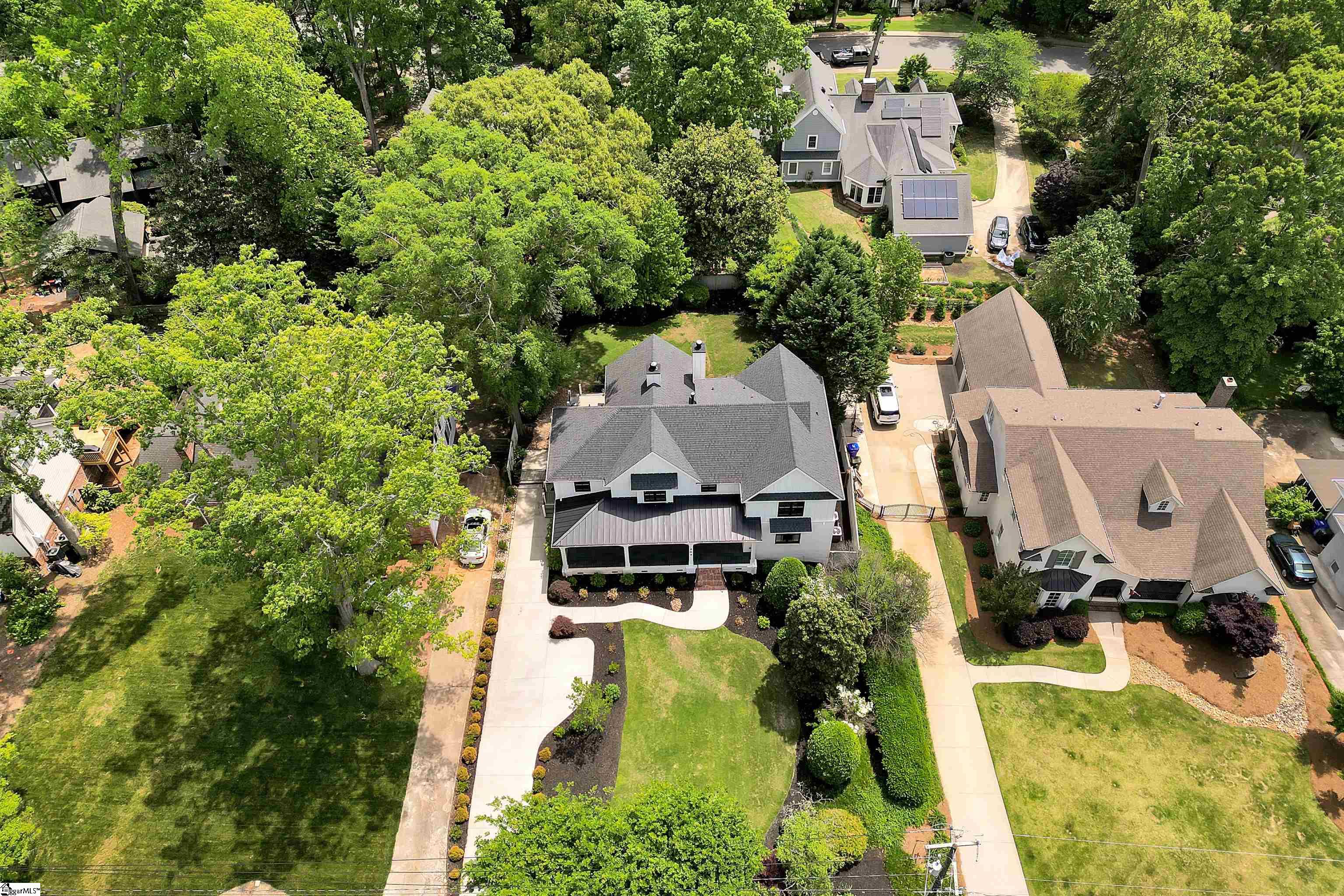 204 Sunset Drive