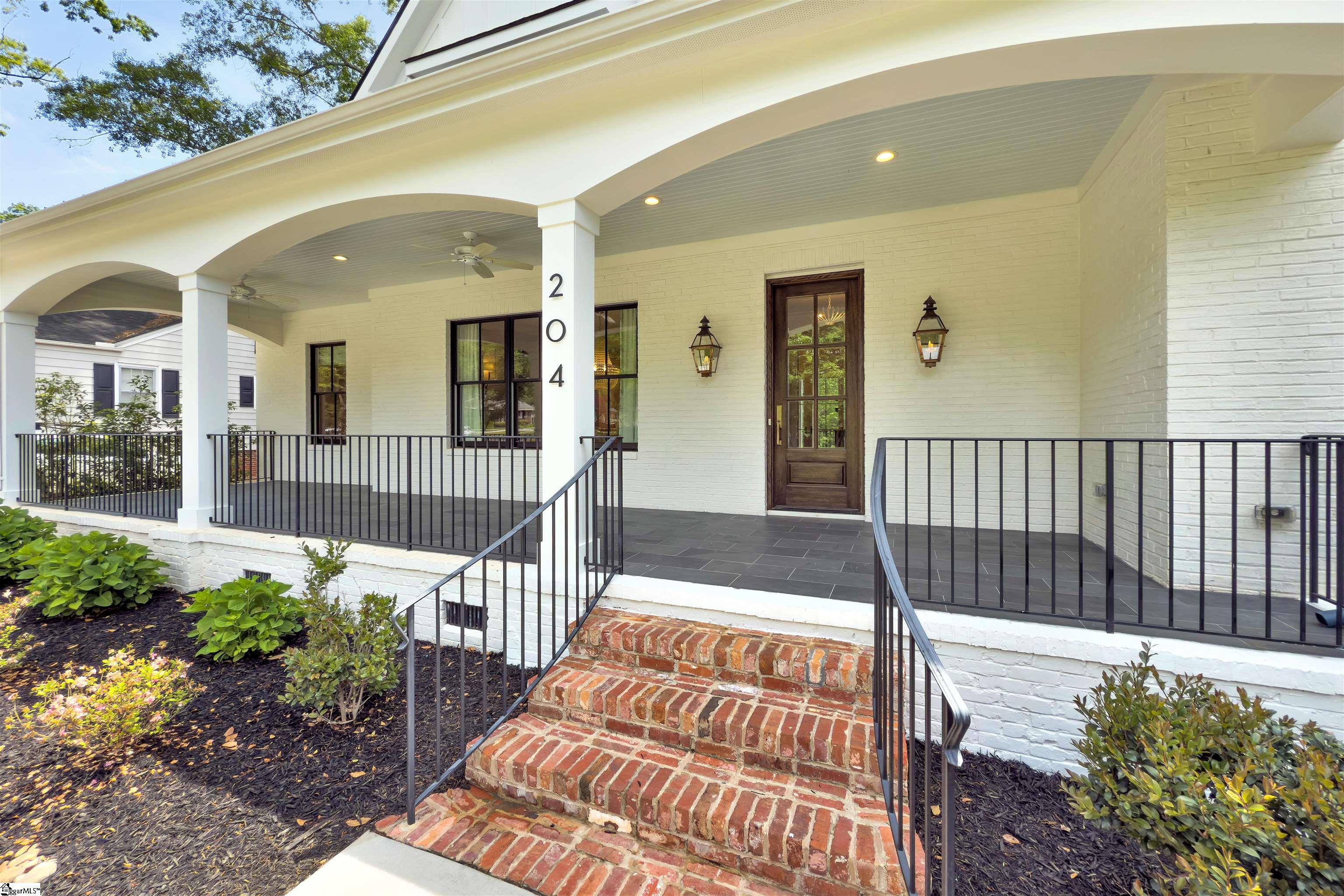 204 Sunset Drive