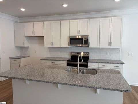 Tiny photo for 613 Autumn Lake Road, Simpsonville, SC 29681 (MLS # 1584773)