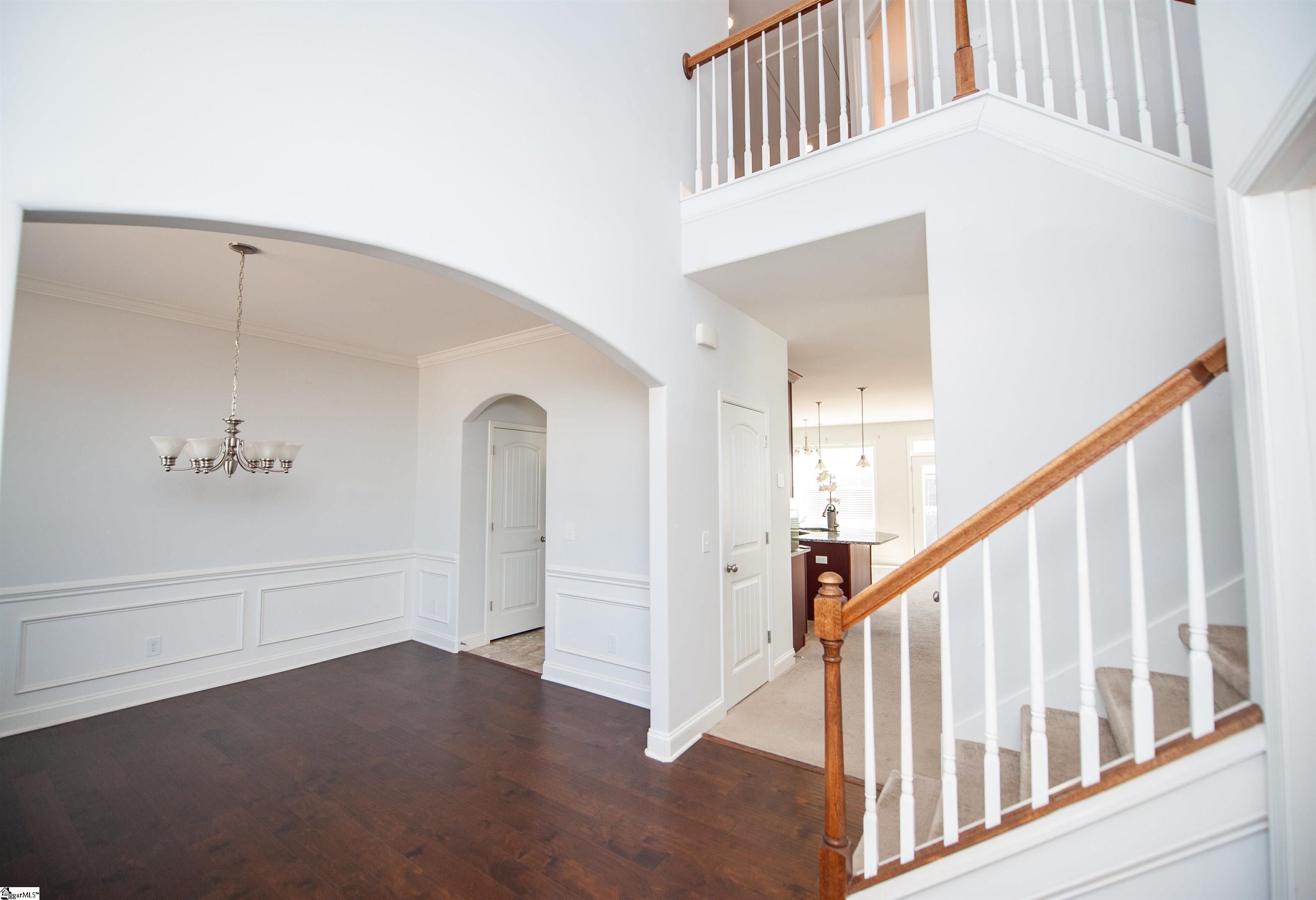 920 Ravenfield Drive