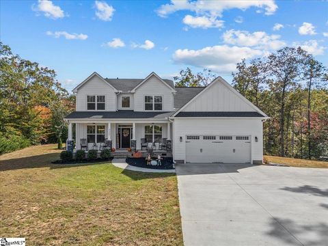 Photo of 525 16th Circle, Walhalla, SC 29691 (MLS # 1573684)
