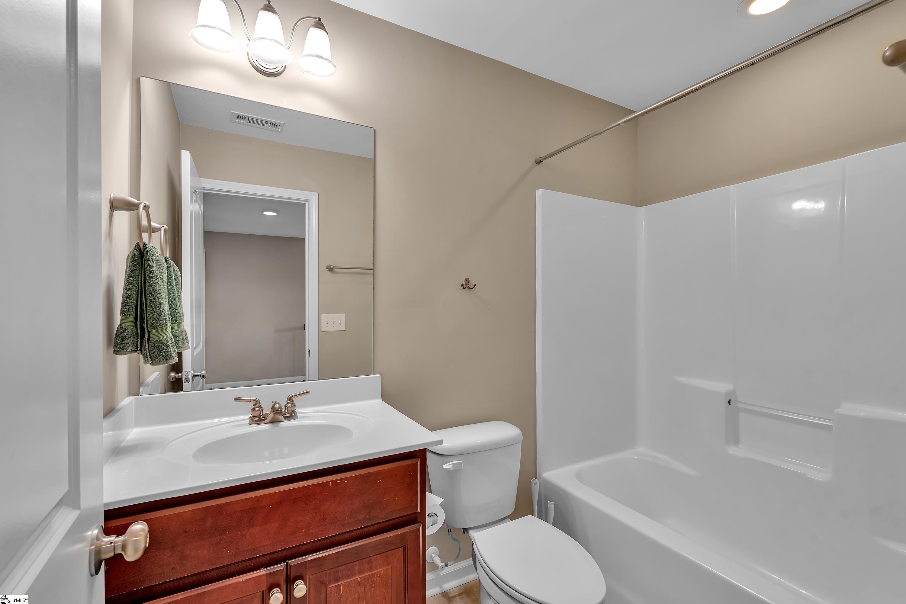 Simpsonville, South Carolina 29681, United States, 3 Bedrooms Bedrooms, ,3 BathroomsBathrooms,Residential,Active,172190