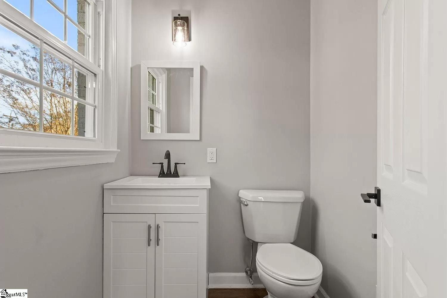 Greer, South Carolina 29651, United States, 4 Bedrooms Bedrooms, ,3 BathroomsBathrooms,Residential,Active,141851