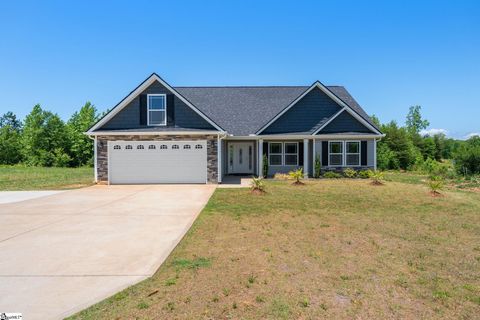 Photo of 502 Foster Place Drive, Inman, SC 29349 (MLS # 1592201)