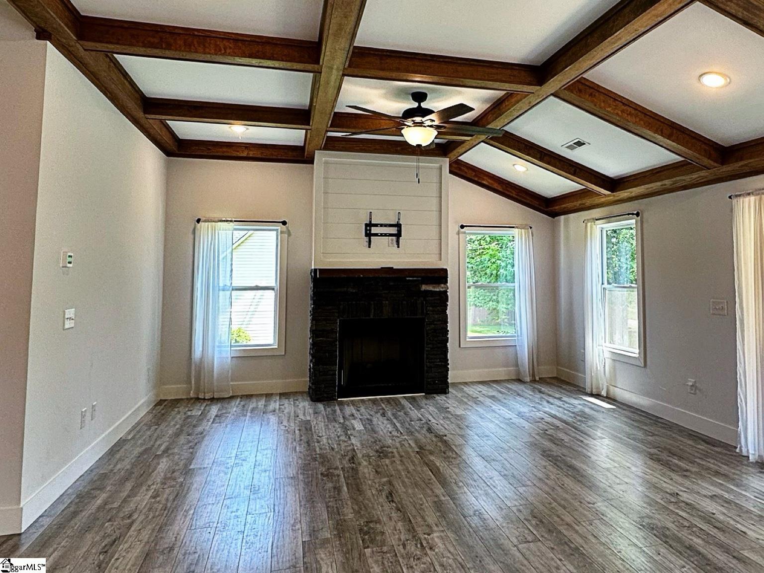 124 Sunrise Road