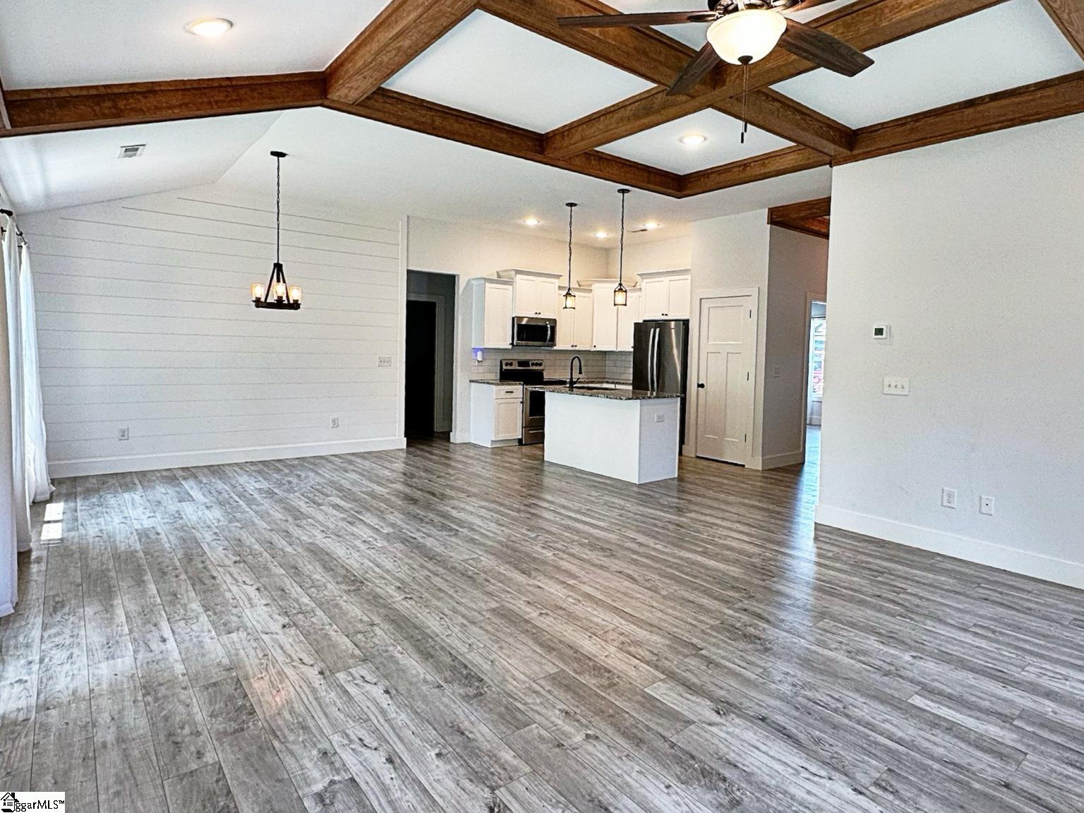 124 Sunrise Road