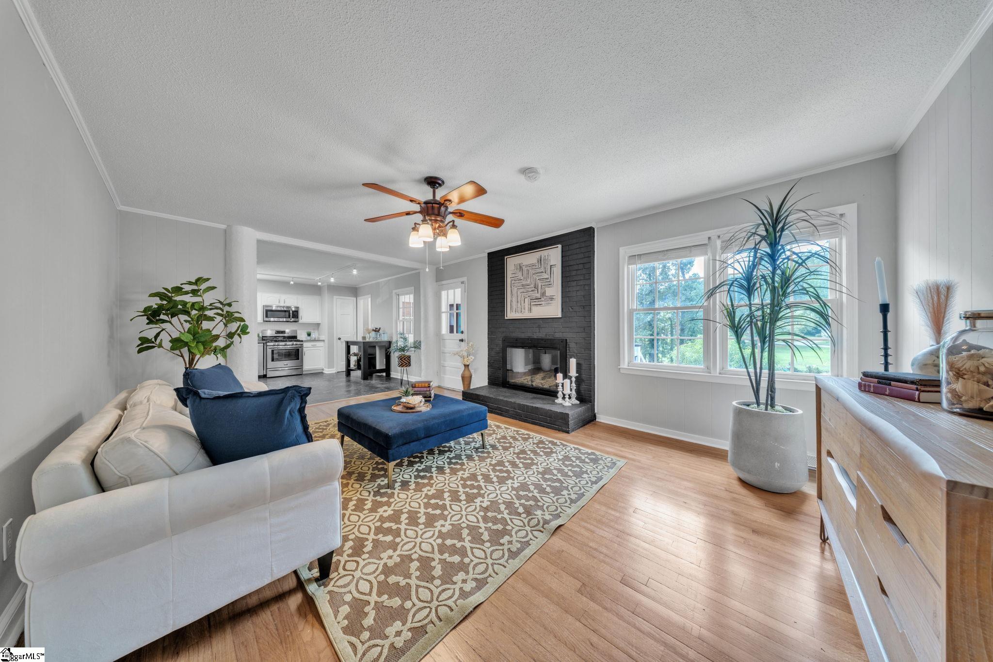 5016 Maplewood Drive