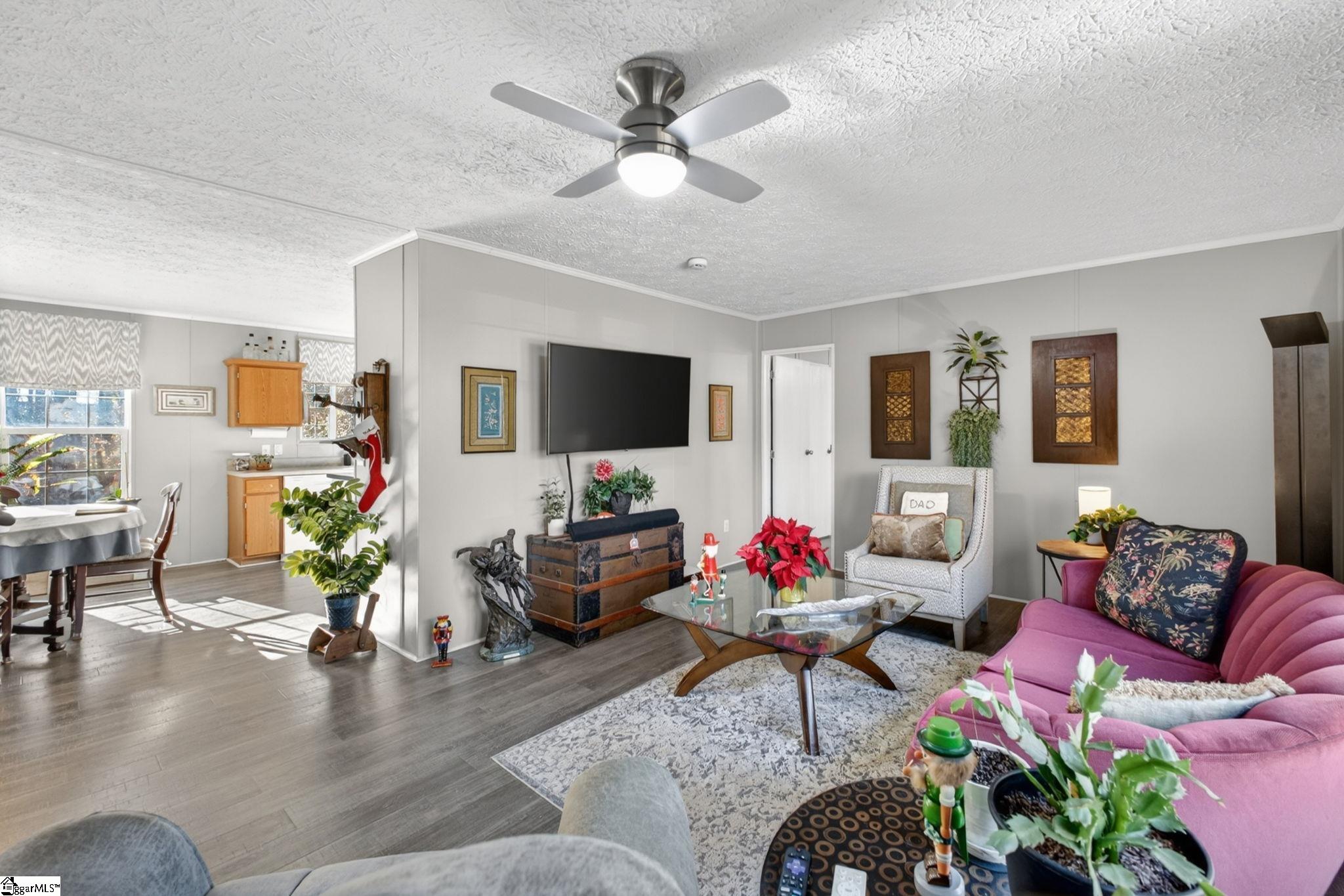 Taylors, South Carolina 29687, United States, 4 Bedrooms Bedrooms, ,2 BathroomsBathrooms,Residential,Active,256516