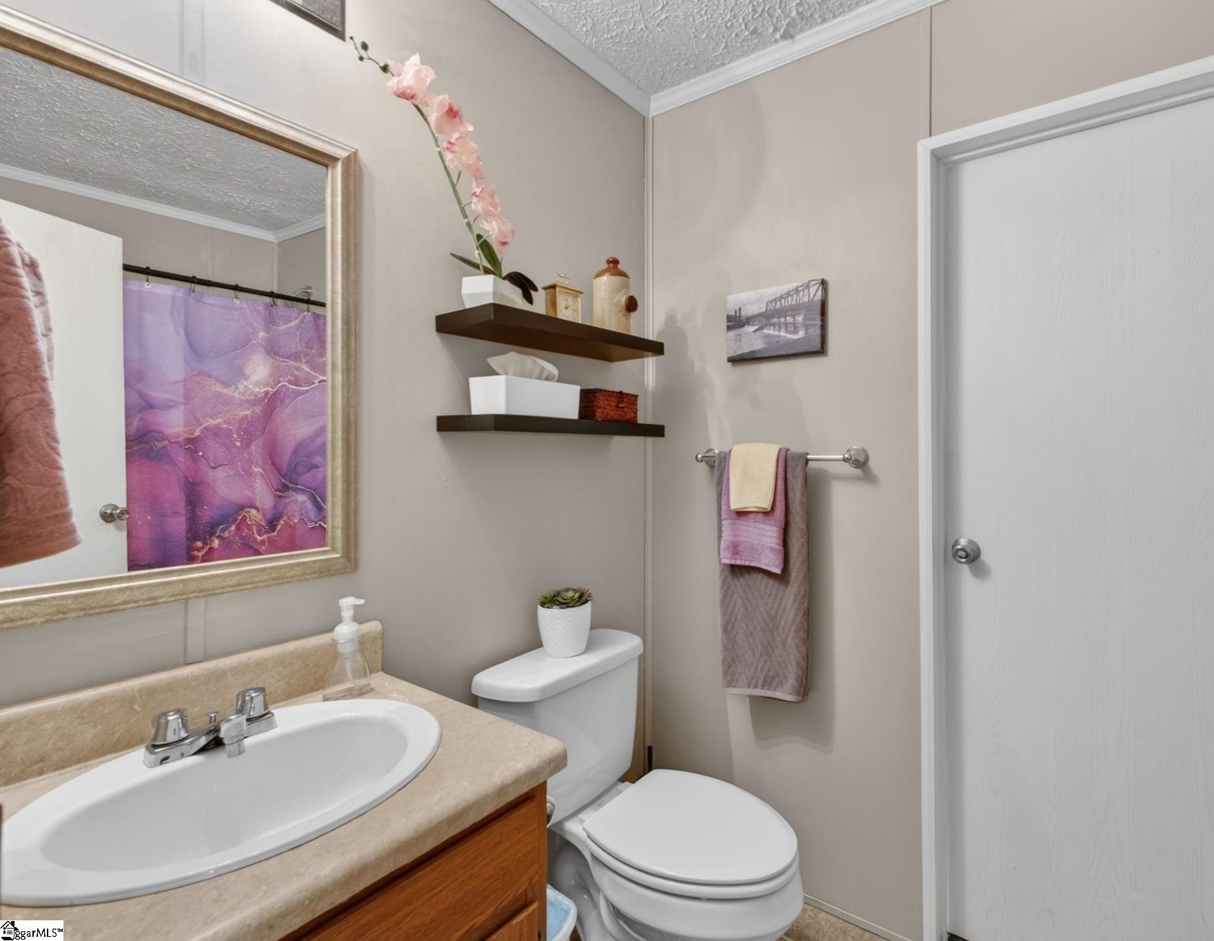 Taylors, South Carolina 29687, United States, 4 Bedrooms Bedrooms, ,2 BathroomsBathrooms,Residential,Active,256516