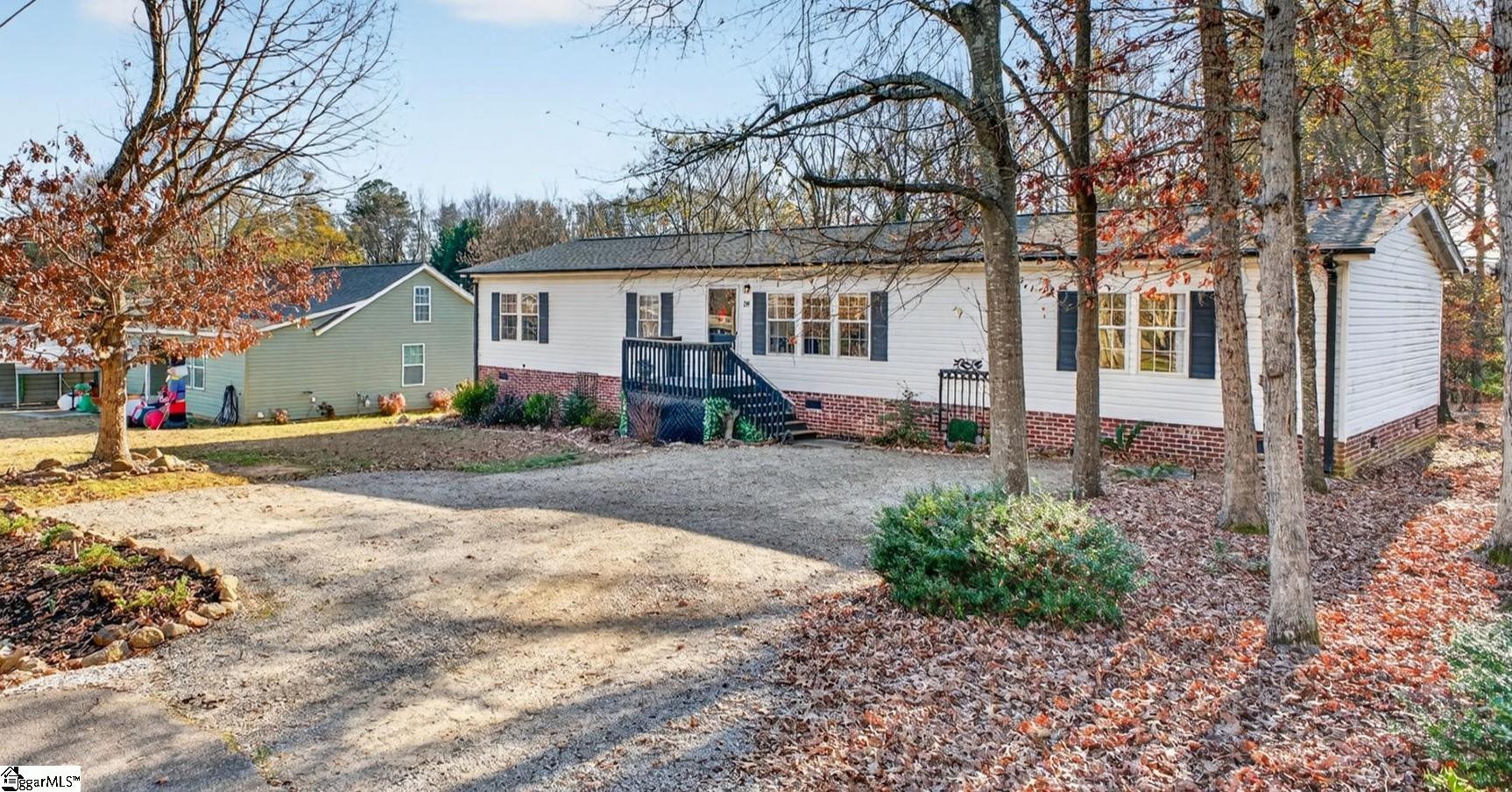 Taylors, South Carolina 29687, United States, 4 Bedrooms Bedrooms, ,2 BathroomsBathrooms,Residential,Active,256516