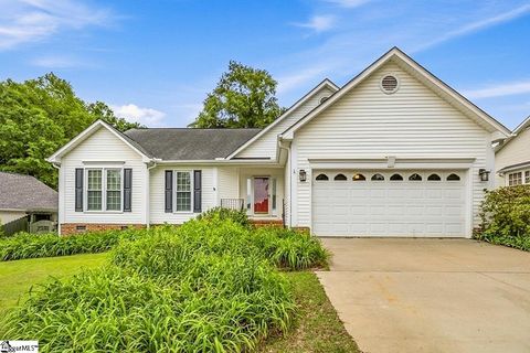 Photo of 51 Staffordshire Way, Simpsonville, SC 29681 (MLS # 1590487)