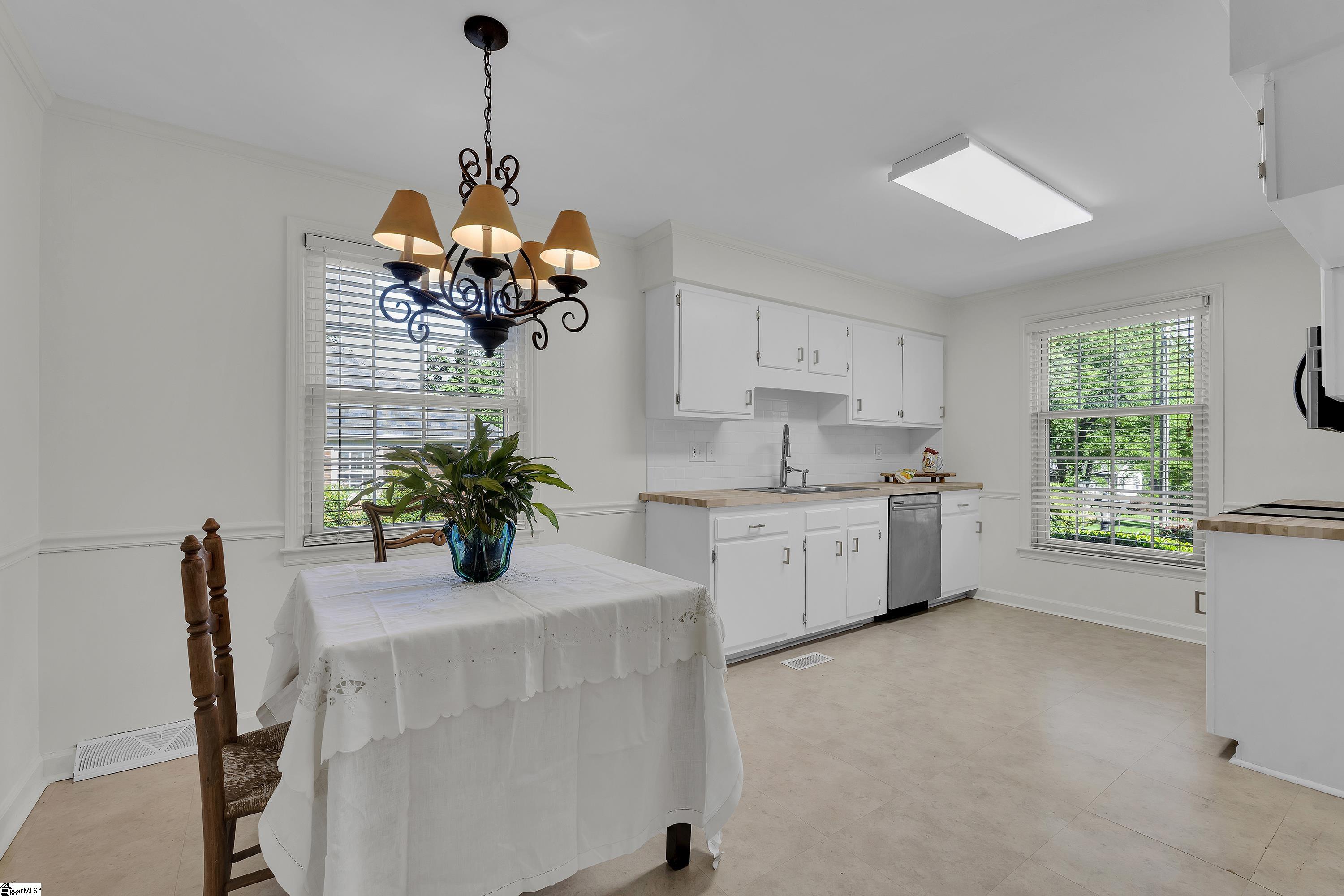 4954 Vineyard Lane