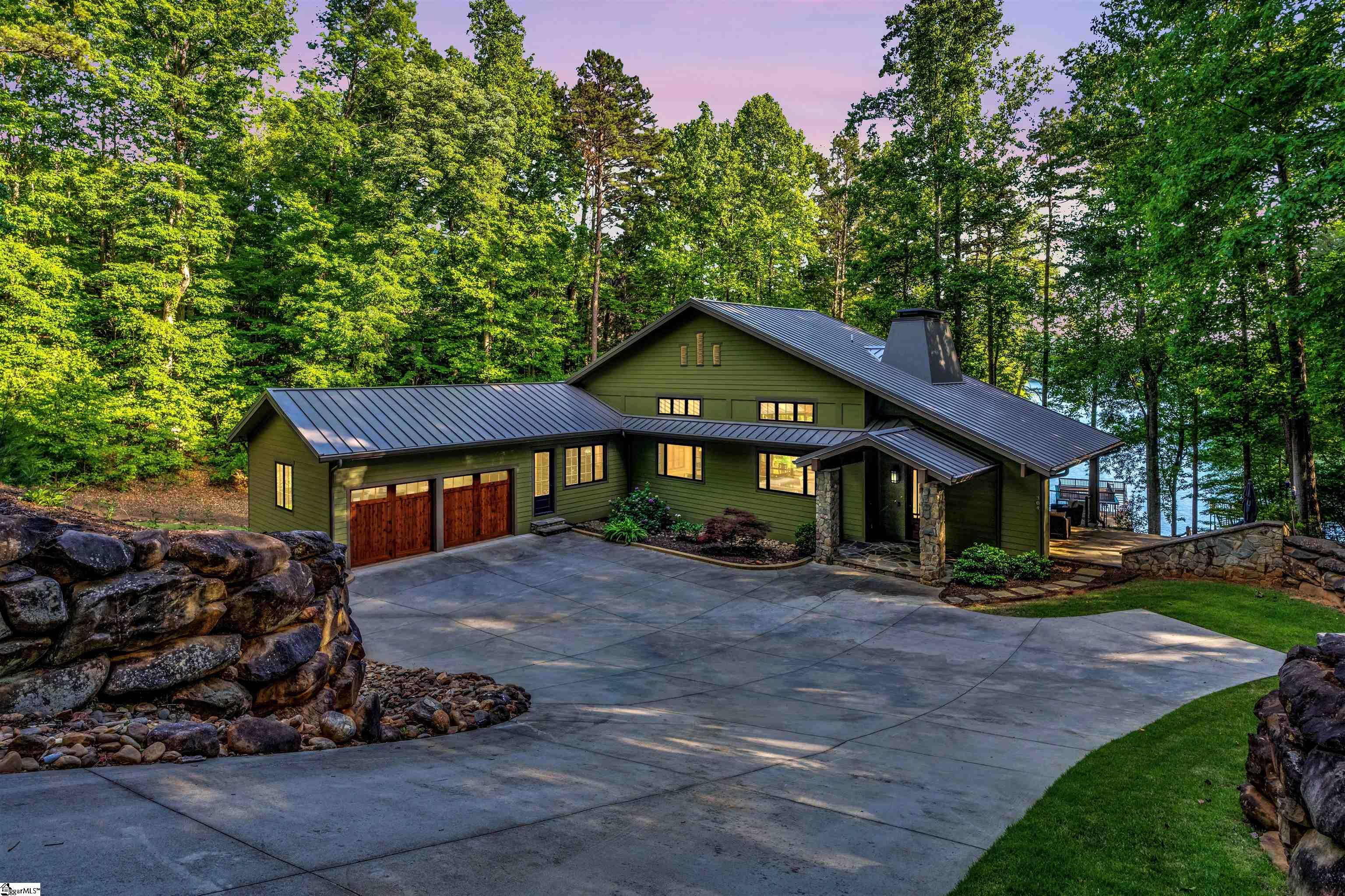 304 Trottingwolf Trail