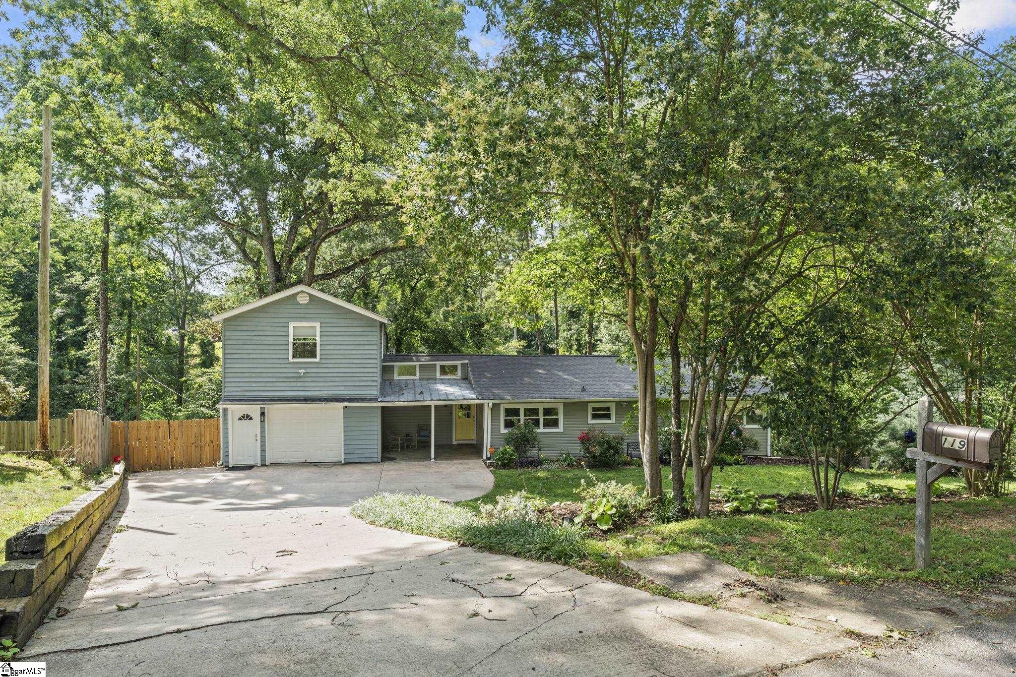 119 W Victoria Road