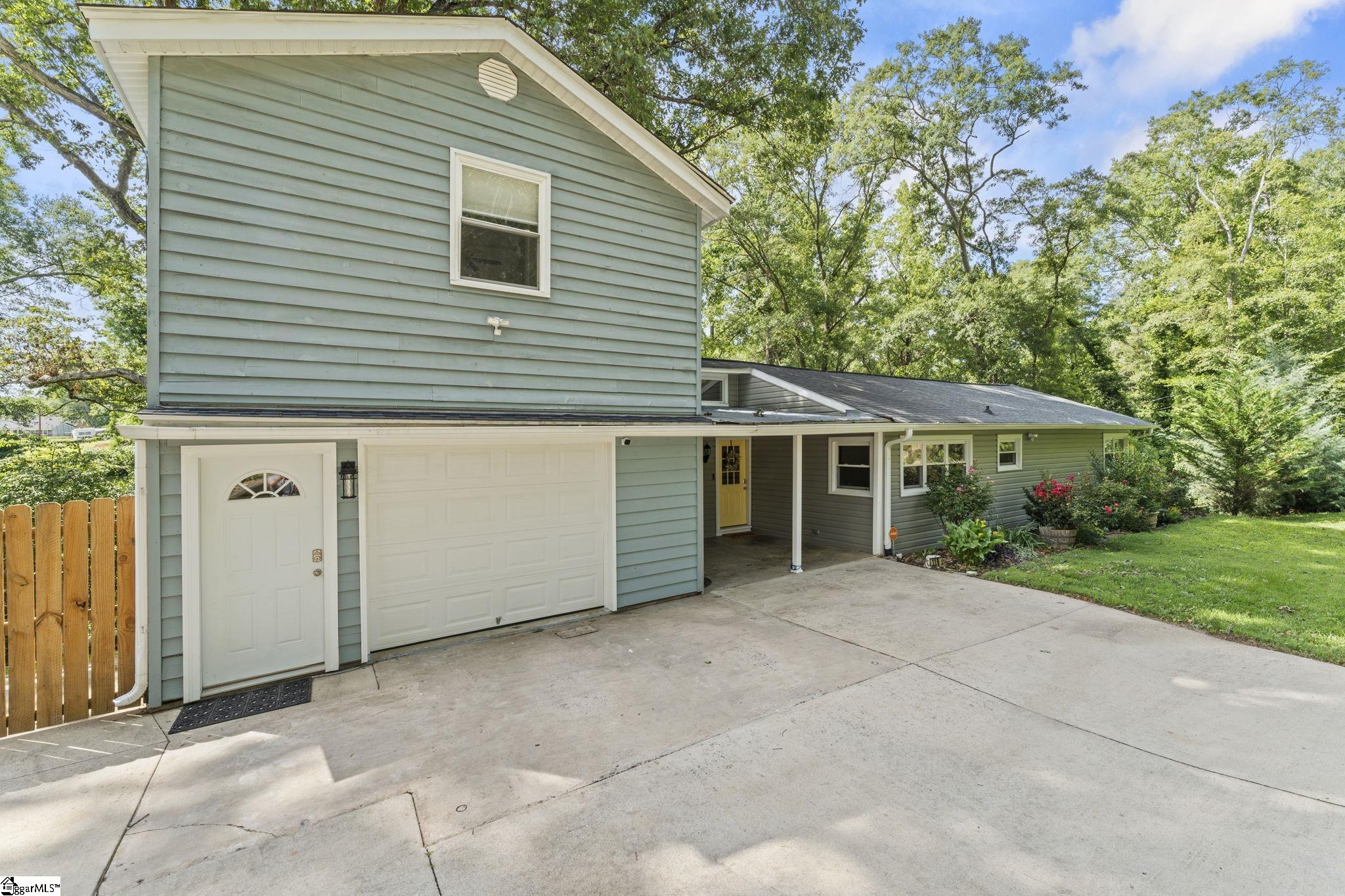 119 W Victoria Road
