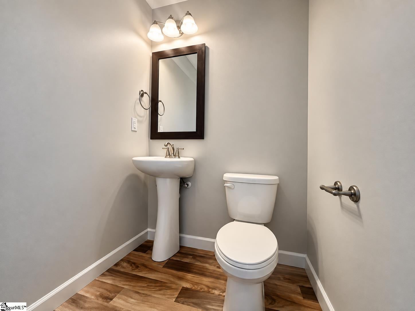 Real Estate Search 3 418 Bud Farmer Place