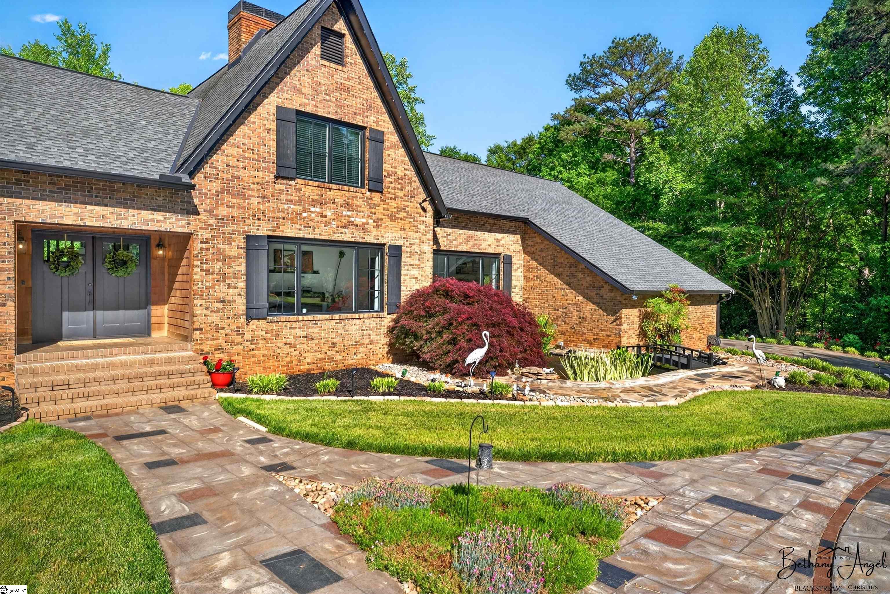 106 Riverbank Court