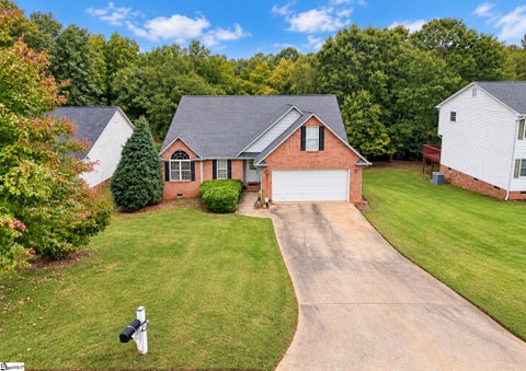 Photo of 149 Riverrun Drive, Spartanburg, SC 29303 (MLS # 1606633)