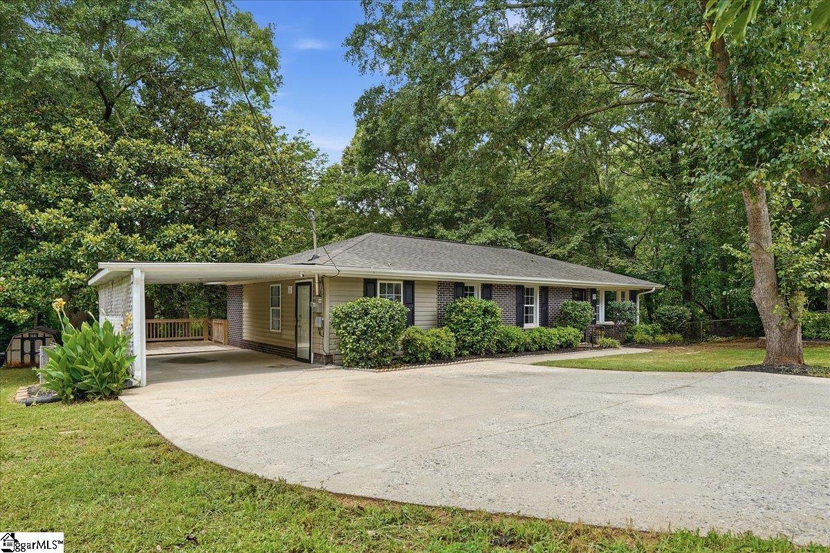 14 Pine Lane