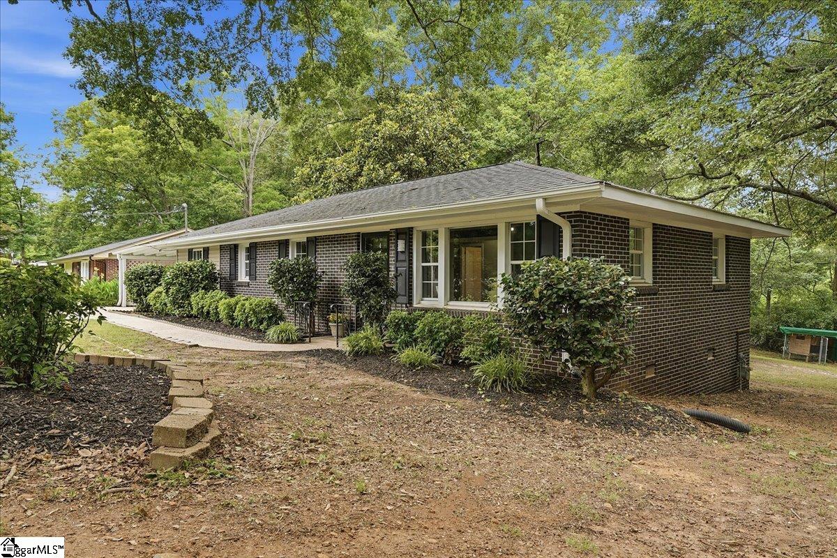 14 Pine Lane